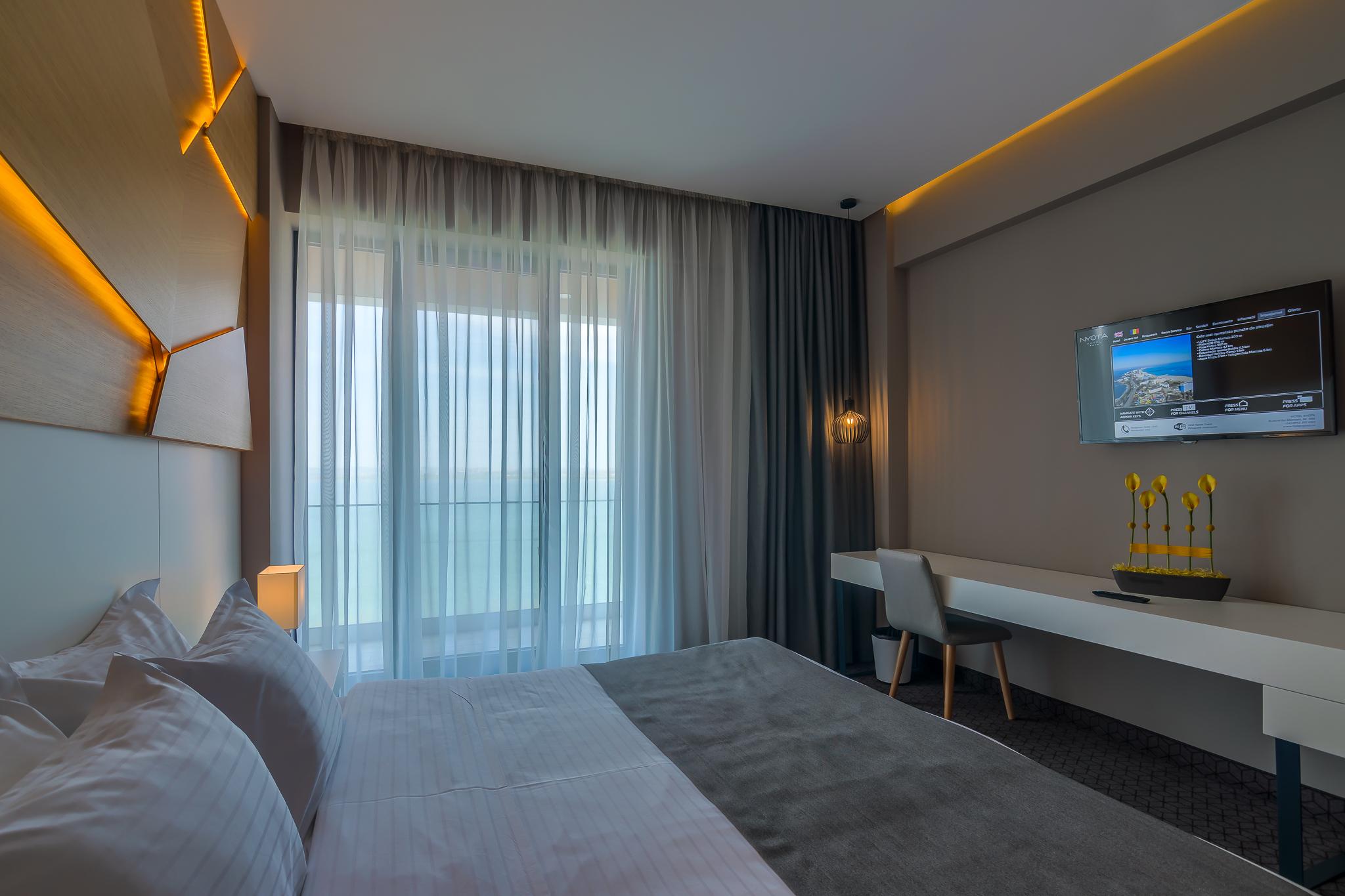 Nyota Hotel & Conference Center Мамая Екстериор снимка