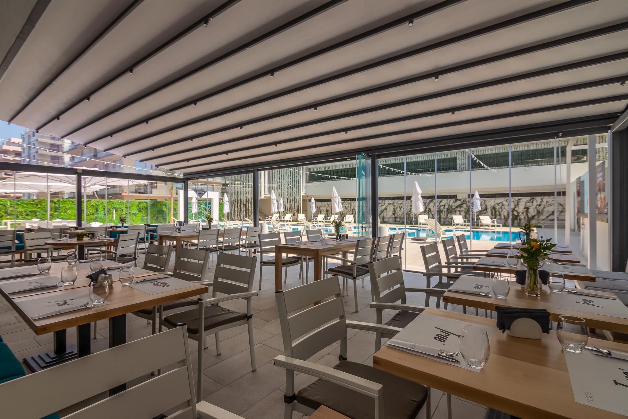 Nyota Hotel & Conference Center Мамая Екстериор снимка