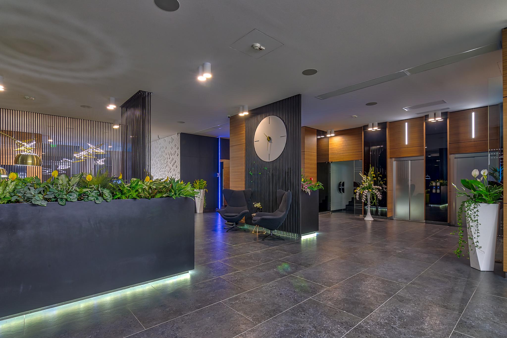 Nyota Hotel & Conference Center Мамая Екстериор снимка
