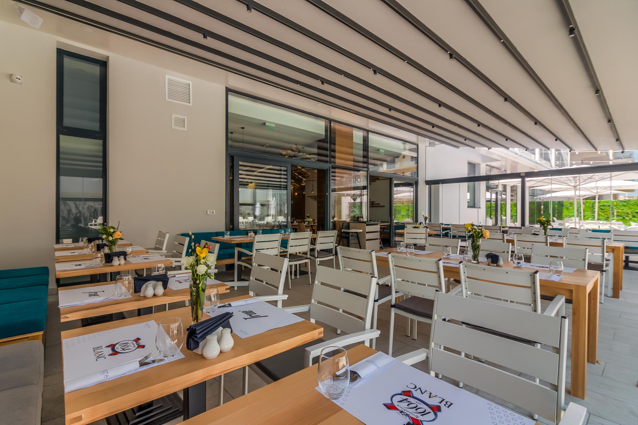 Nyota Hotel & Conference Center Мамая Екстериор снимка